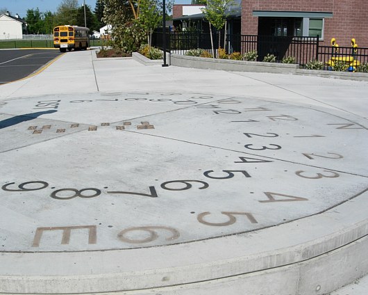 [ Another 'platform' layout, at a school in Seattle ]